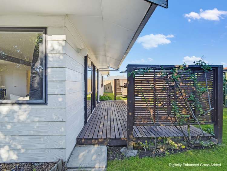 1100A Cunningham Crescent Mayfair_9