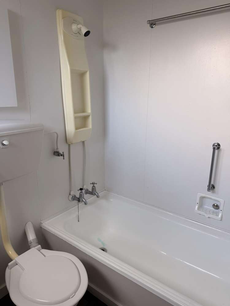 22 Avenal Street Avenal_19