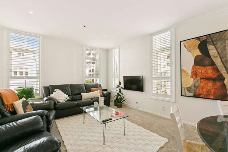 1.2/1 Queens Wharf_0