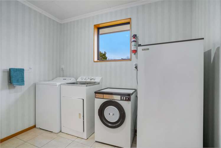 1 Niddry Crescent Winton_13