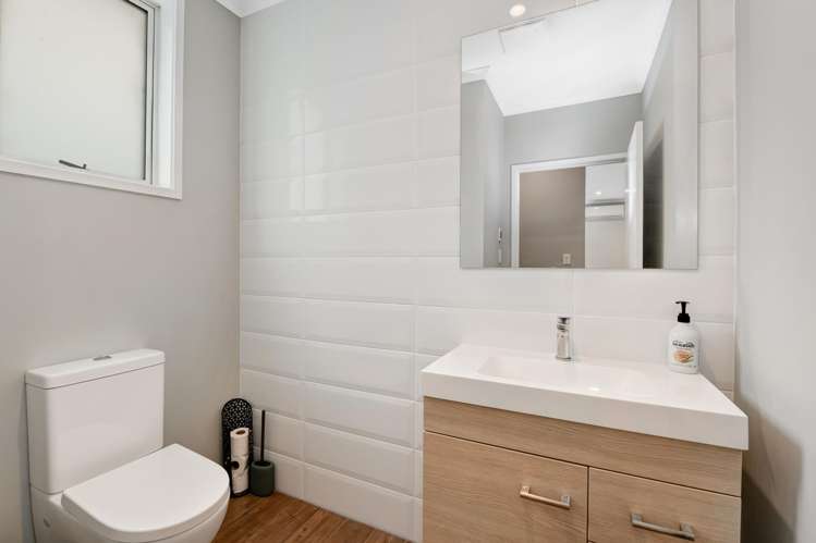 41 Sanremo Lane Stanmore Bay_15