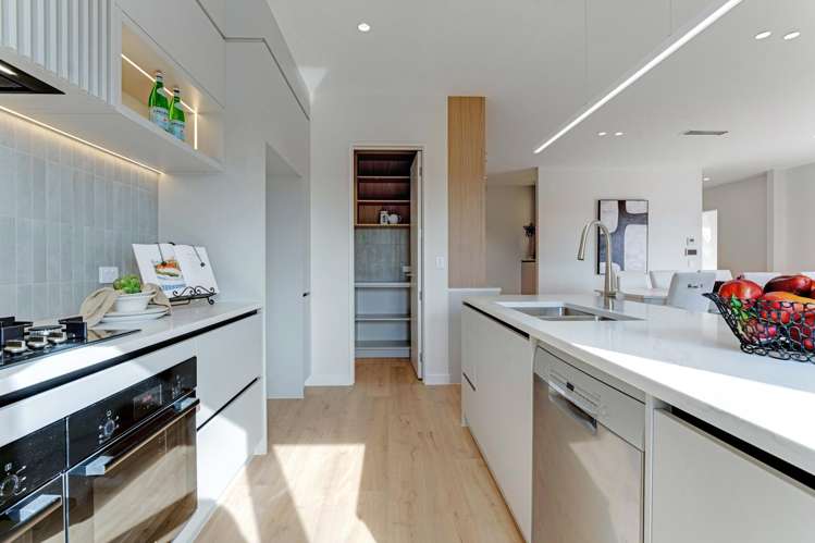 8 Lambert Road_4