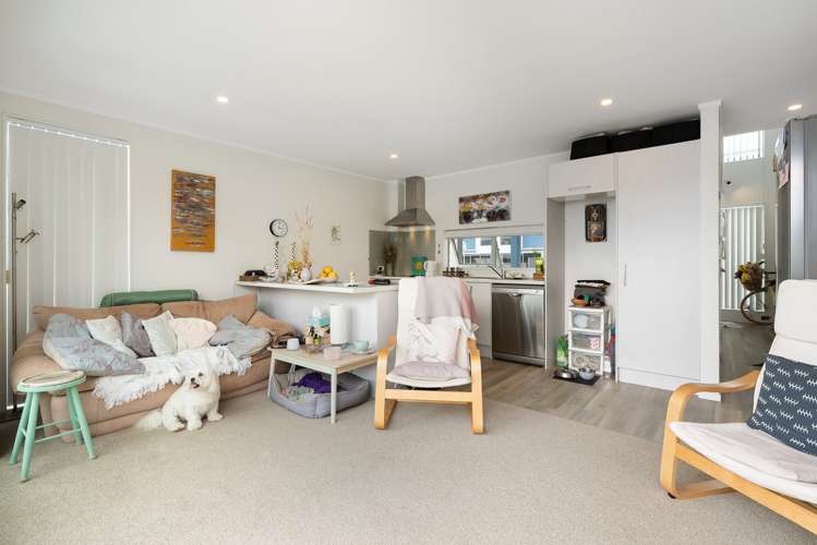 9/31 Reynolds Place Papamoa_5