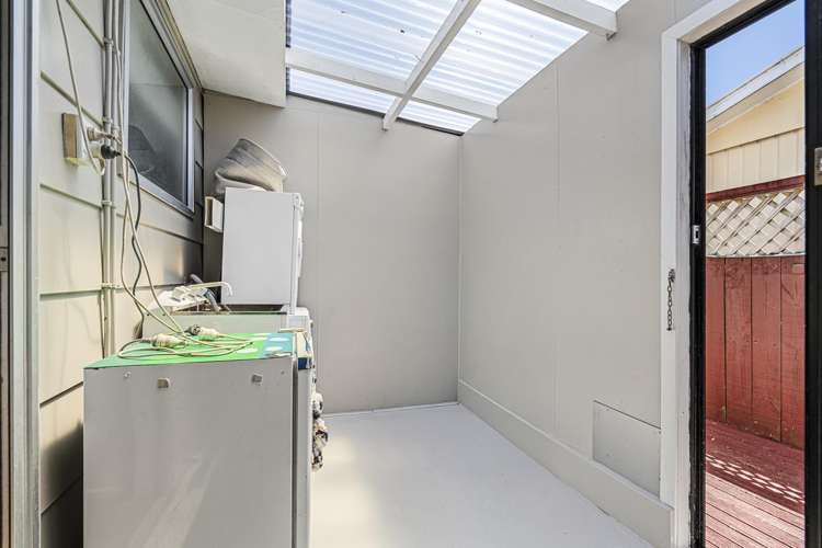 4A Richmond Street Waitara_12