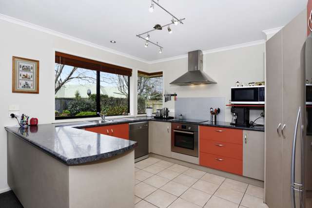 10 Hollybush Drive Brightwater_2