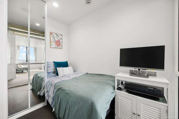 1201/36 Eden Crescent_5
