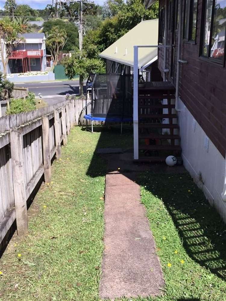 2/83 Kaurilands Road Titirangi_12