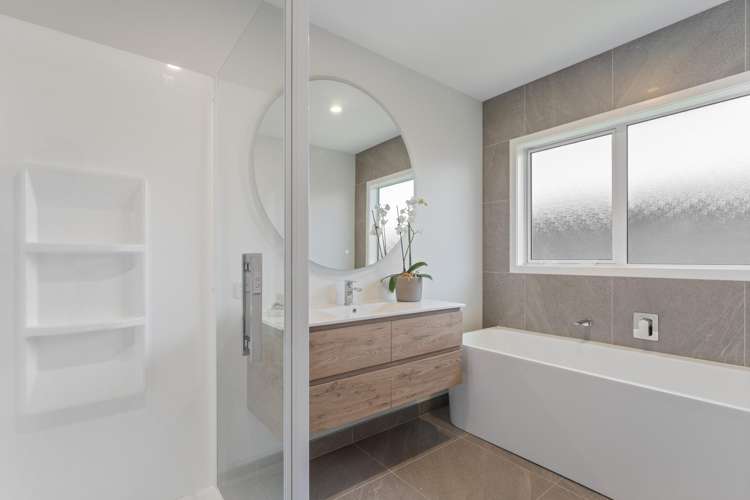 21 Tuapapa Road Wharewaka_17