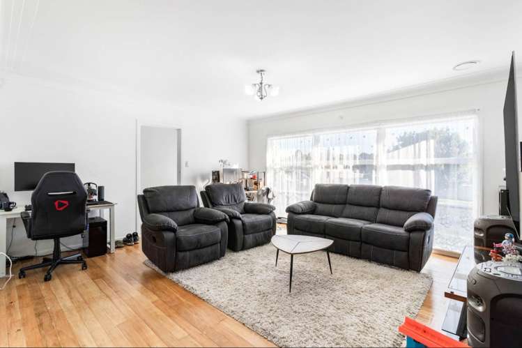 2/6A Claymore Street_5