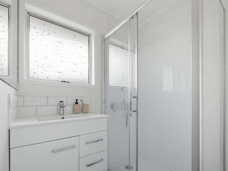 52 Zelda Avenue Clover Park_3