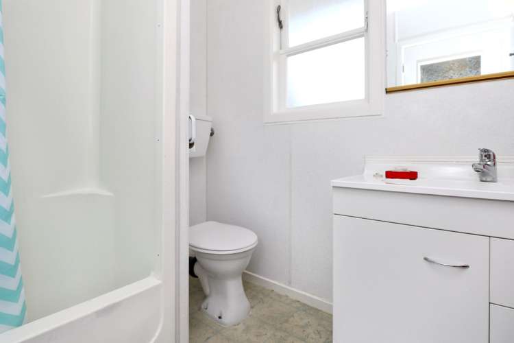 20 Marewa Street Te Atatu South_12