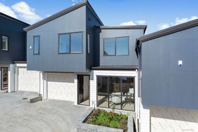 Modern 3-Bedroom Family Home in Prime School Zones