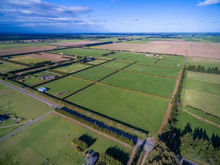 1727 South Eyre Road West Eyreton_30