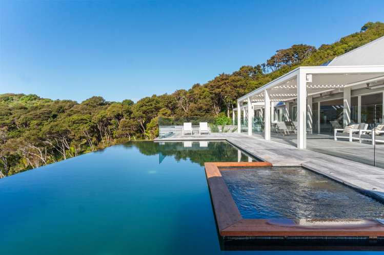 729 Orapiu Road Waiheke Island_10