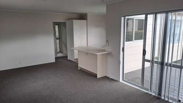 49A Beach Road Pahurehure_2