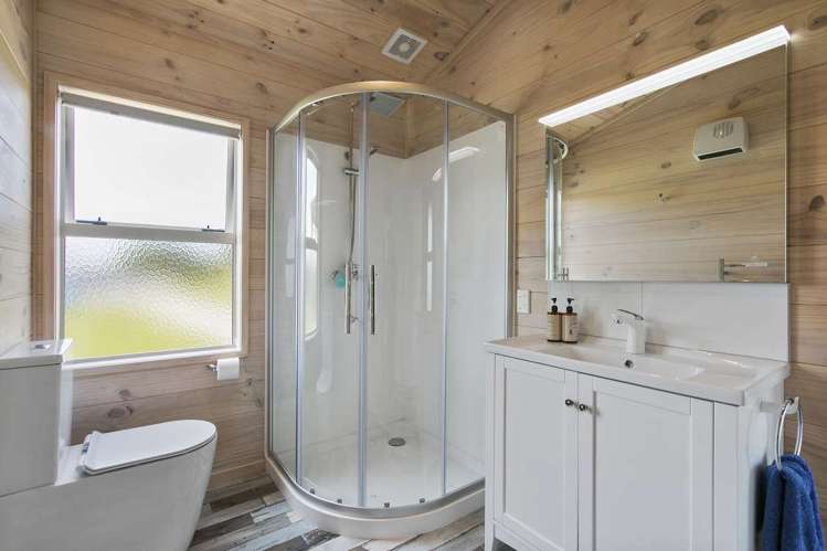 28 Sandleigh Drive Athenree_11