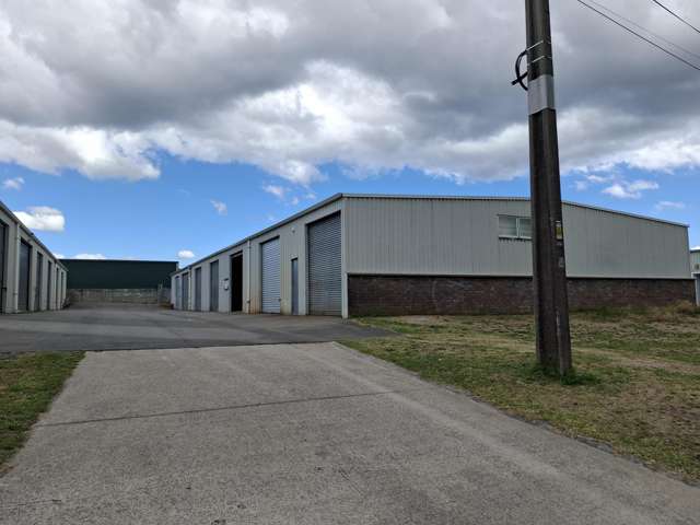 LARGE STORAGE SHED - CBD