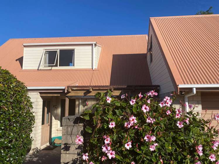 7b Hampstead Court Pyes Pa_1