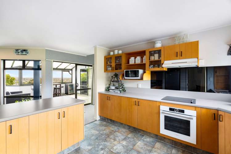 89A Churchill Drive Taradale_9