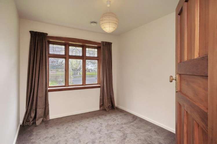 543 Ferry Road Woolston_9