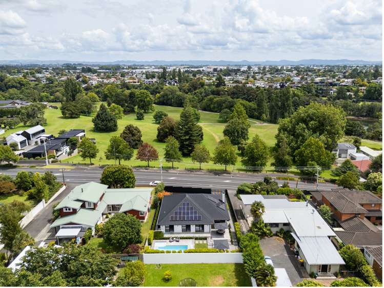 788 River Road Chartwell_20