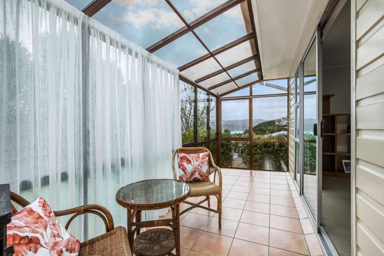 129 Kahu Road Paremata_13