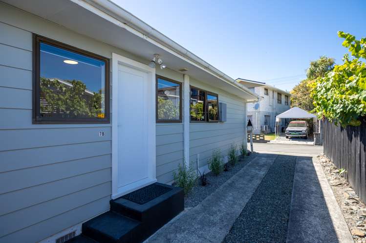 2/7 Jellicoe Avenue Stoke_15