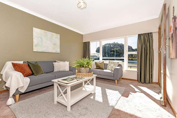 2/48 Waitangi Street_2