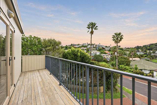 6 Coralsea Way Arkles Bay_2