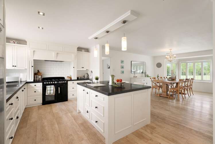 726 State Highway 16 Waimauku_4