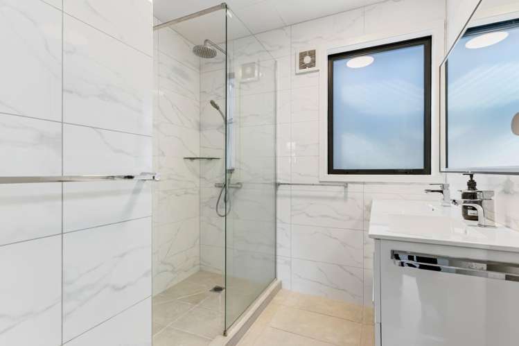 5B The Drive Epsom_12
