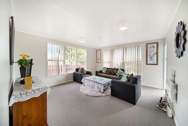 21 Elmdon Street Mangere_2