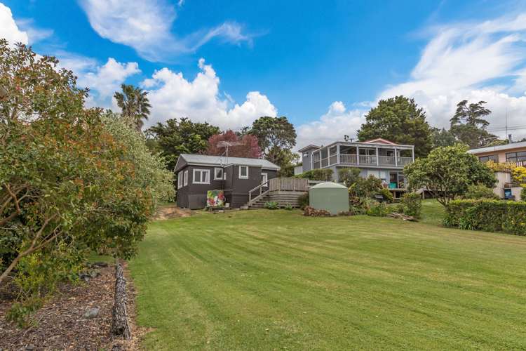 11 Leigh Road Leigh_3