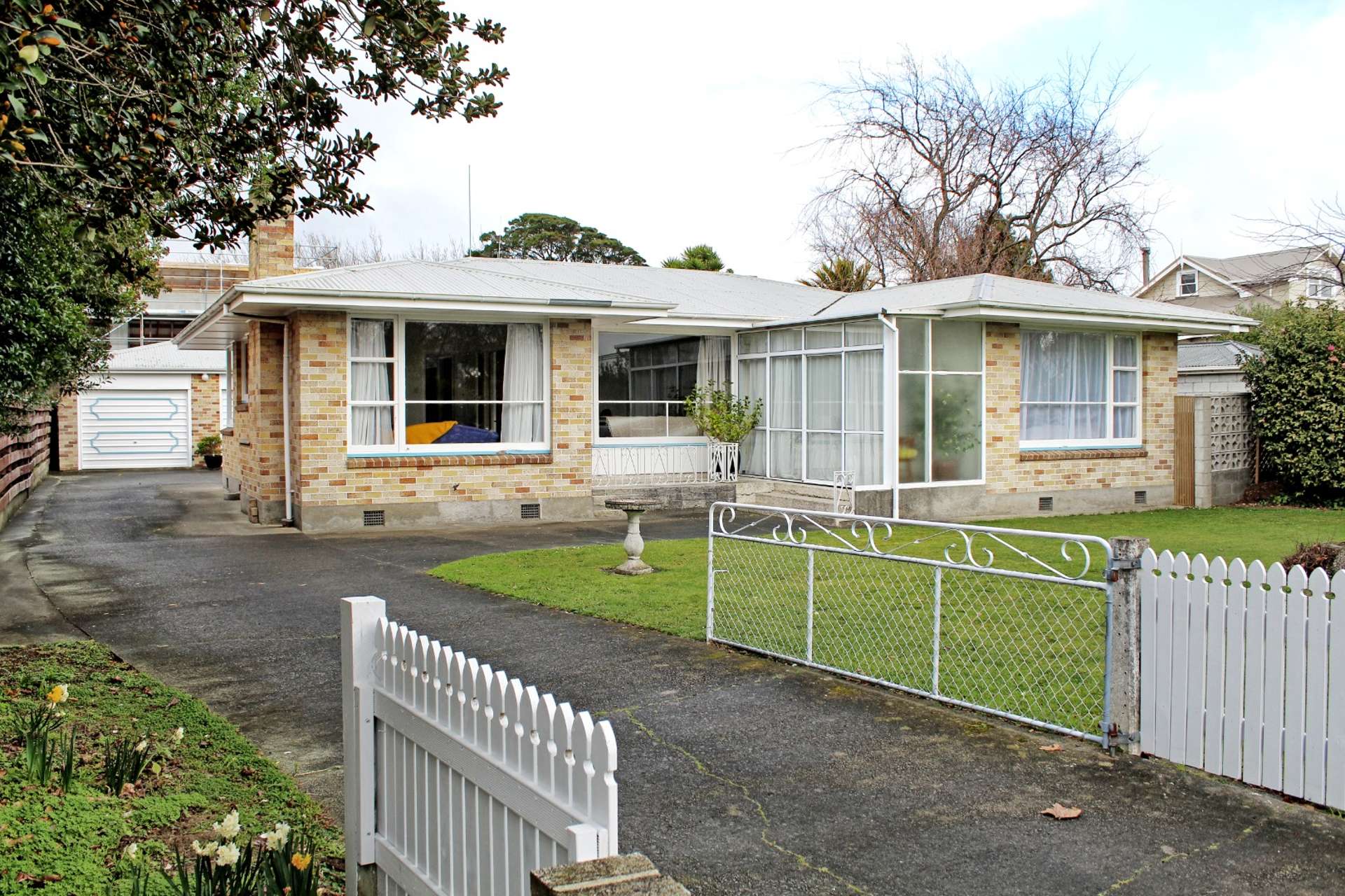 8 Saint Johns Avenue Palmerston North Central_0