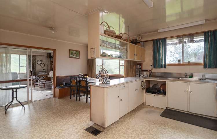 375 Monument Road_1