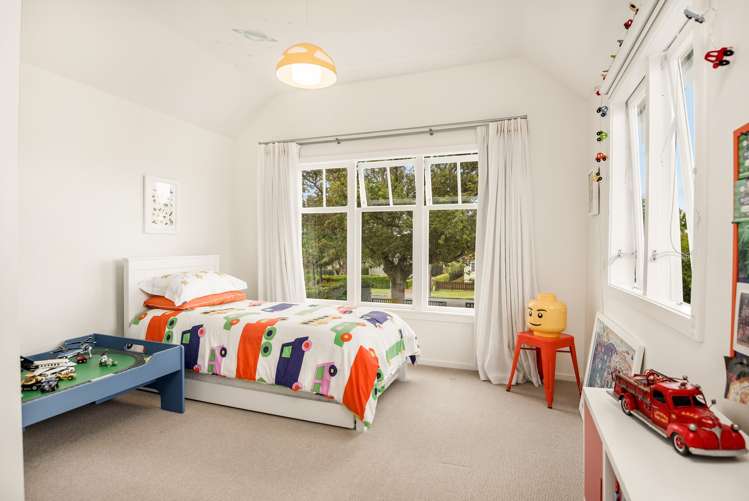 69 Ngataringa Road Devonport_11