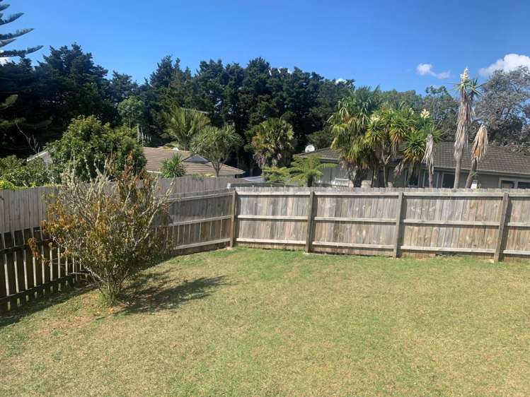 29 Castleton Street Birkdale_14