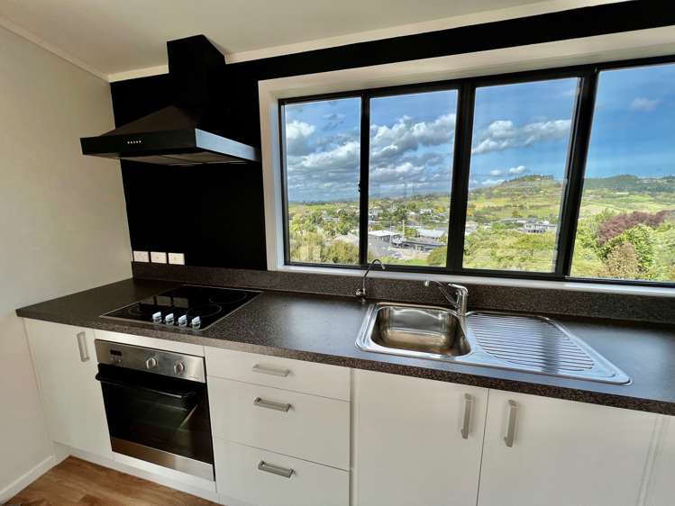 30 Manukau Road Raglan Town_8