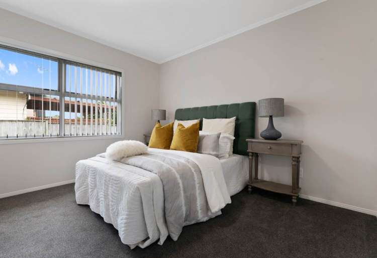 1/8 Edgewater Drive Pakuranga_10