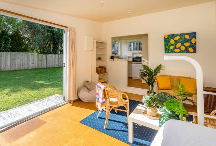 10 Robyn Crescent Hahei_19