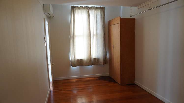 2/15a View Road Glenfield_3