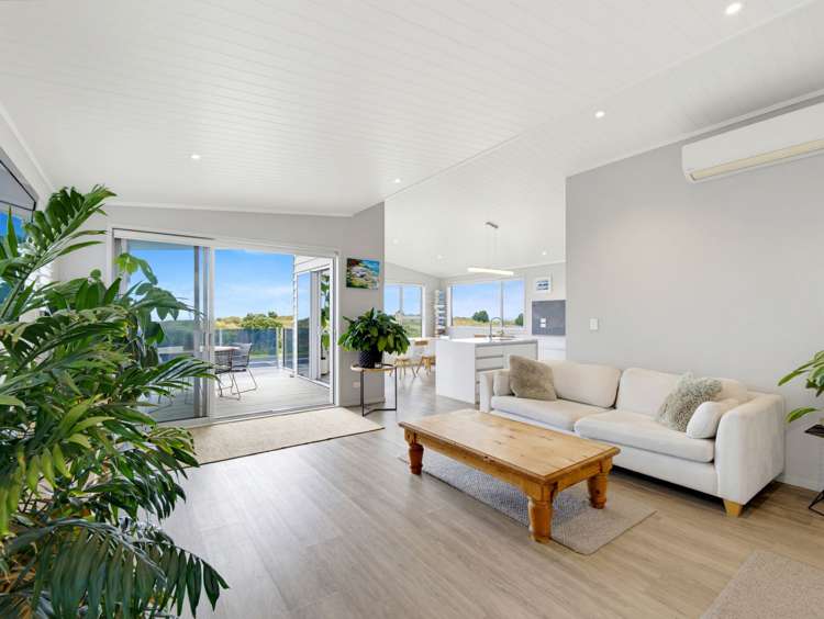 912A Papamoa Beach Road Papamoa Beach_9