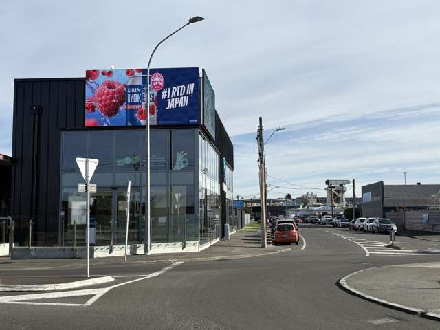 718 Karamu Road North Hastings_1