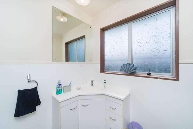 8 Forbes Place Kelvin Grove_18
