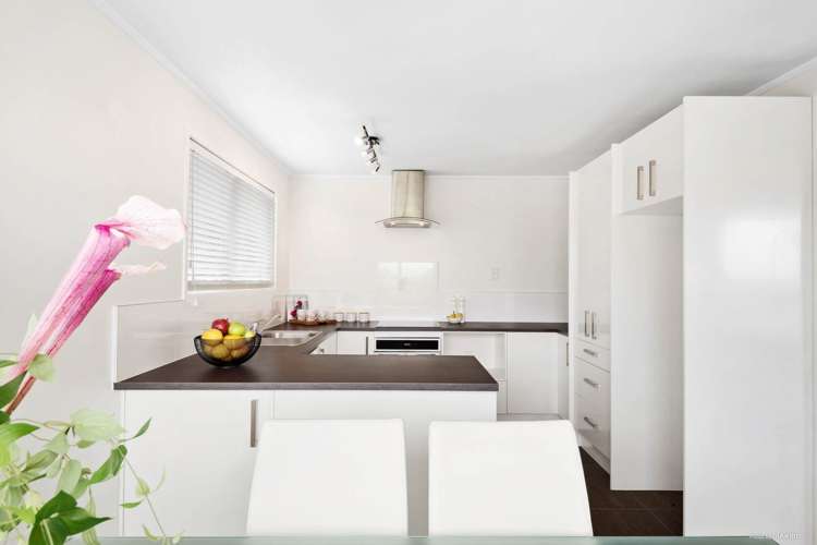 101 Solar Road Glen Eden_15