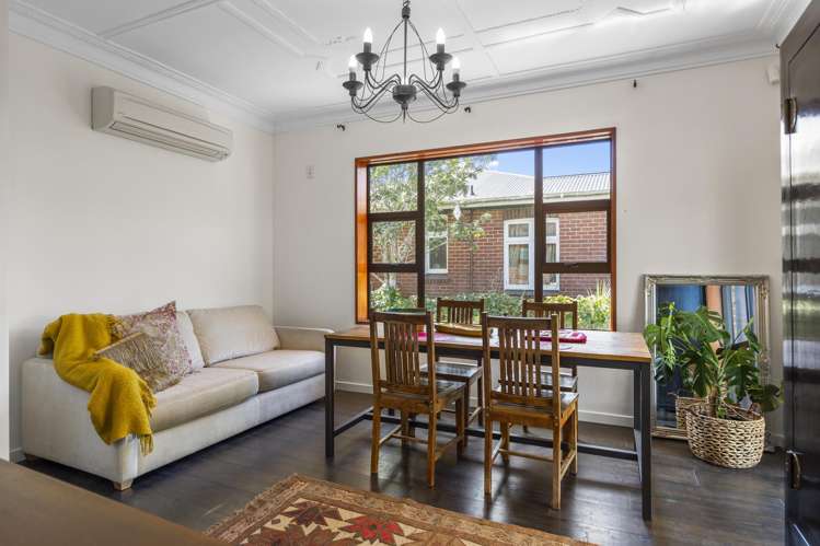 22 Ainslee Place North East Valley_3