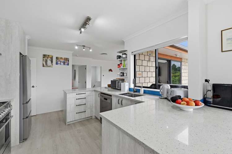 93 Orion Drive Welcome Bay_8