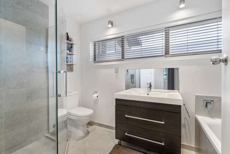 26 Asbury Crescent Campbells Bay_16