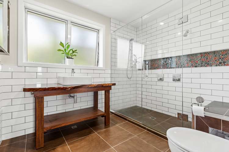 9 Lancewood Avenue Titirangi_19