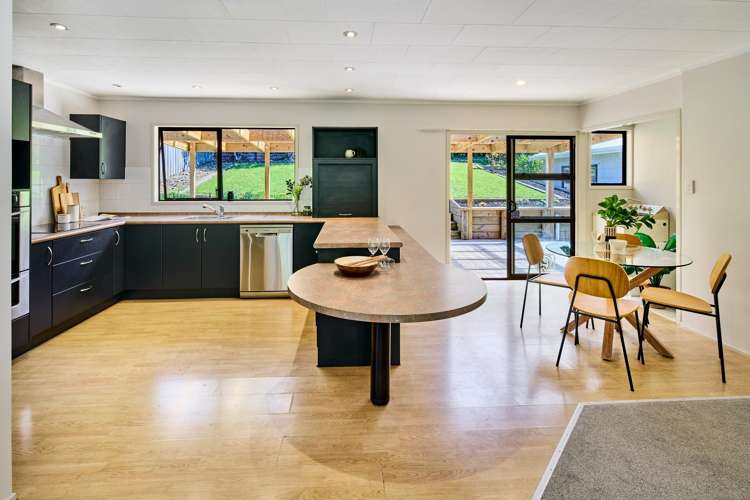 55 Omapere Street Whitby_2